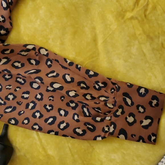 Ann Taylor Animal Print career blouse sz LP - Picture 5 of 8